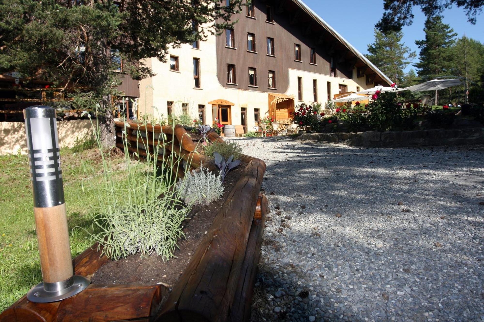 Hôtel - Domaine de l'Adoux Montclar  Exterior foto